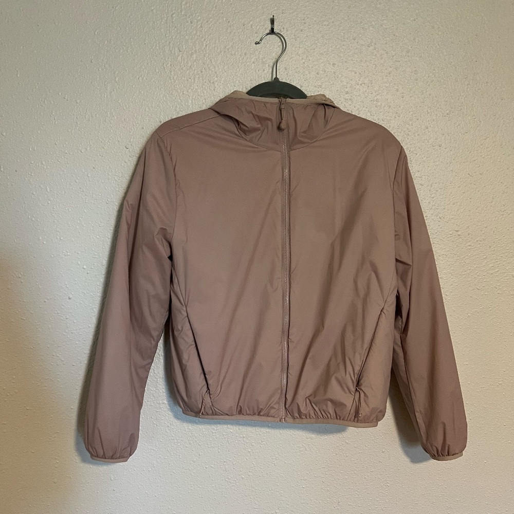 TnAction The Pillow Puffer Jacket (Light Pink)